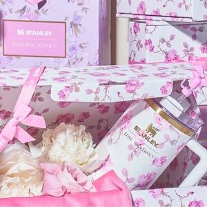 Stanley x LoveShackFancy 40oz Ribbon Rosa